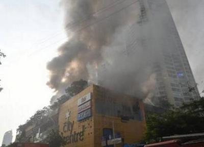 تخلیه 3500 نفر در پی آتش سوزی شدید در مرکز خرید بمبئی